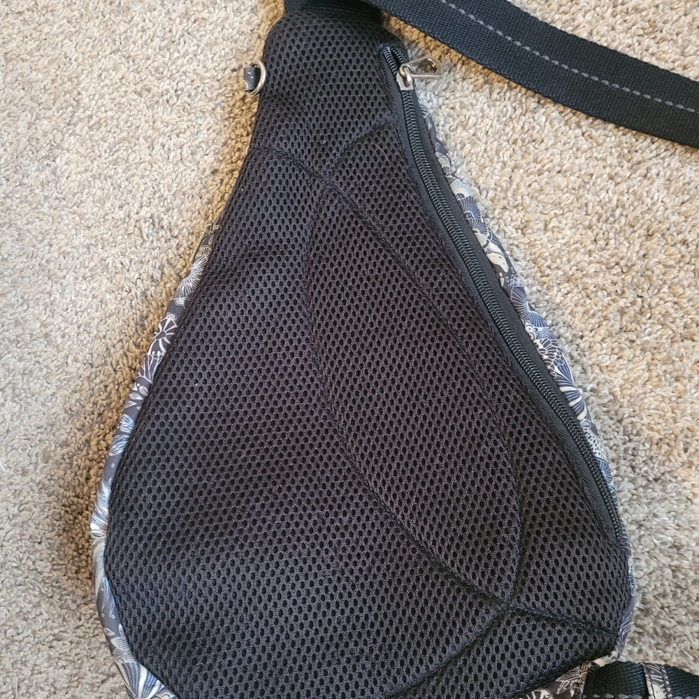 Sakroots Gray, Cream, Blue Ocean, Sea Turtle Patterned Sling Bag, Zipper Pockets - Picture 12 of 13